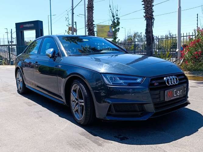 AUDI S4 2018
