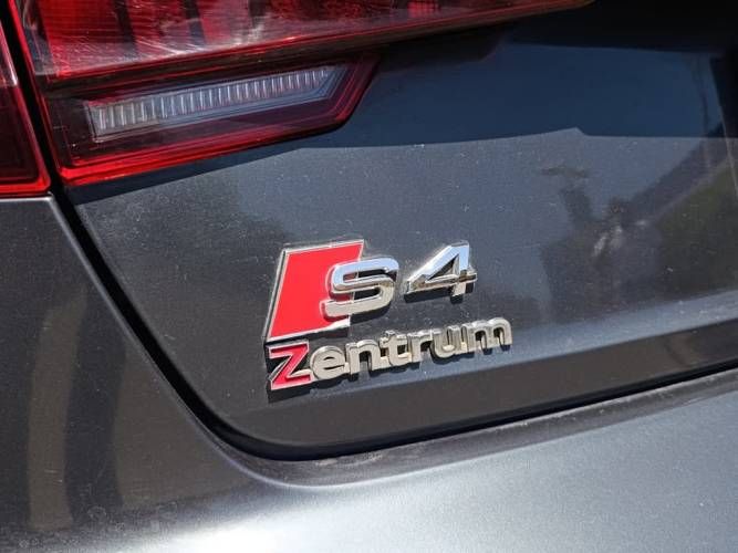 AUDI S4 2018