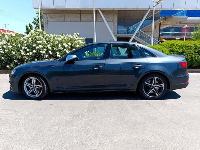 AUDI S4 2018