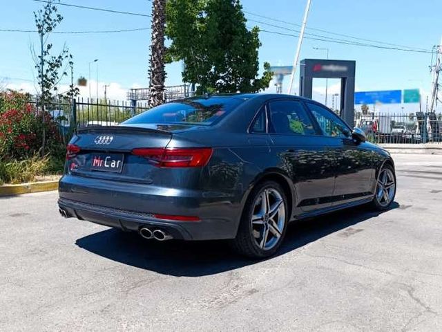 AUDI S4 2018