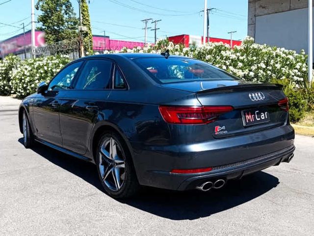AUDI S4 2018
