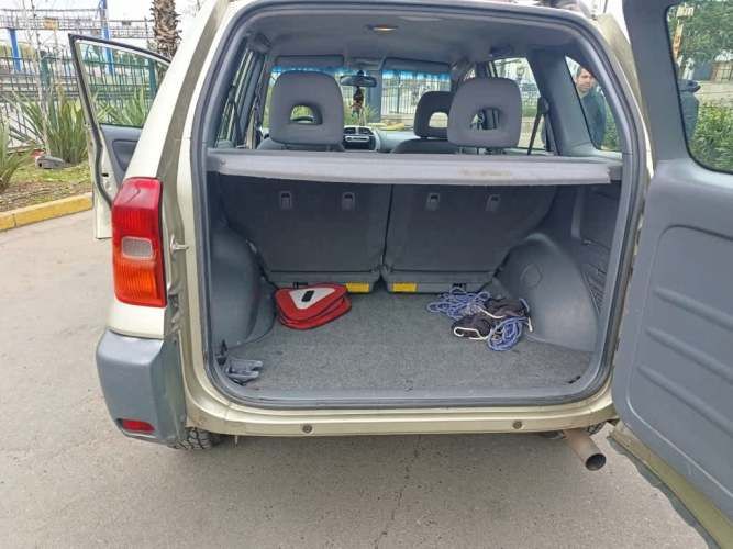 TOYOTA RAV4 2003