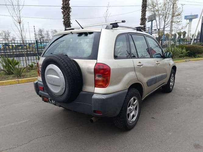 TOYOTA RAV4 2003