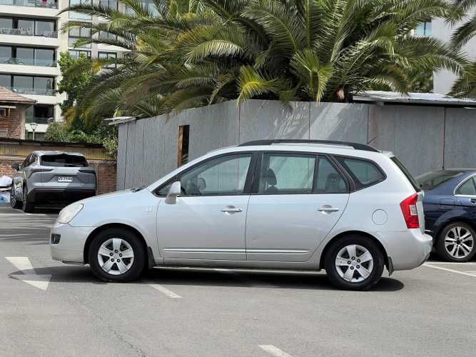 2010 Kia Carens LX CRDI AC EQ