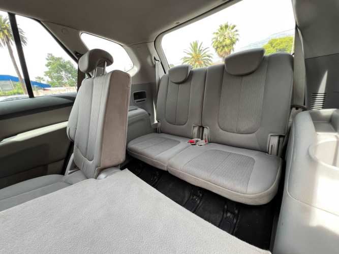 2010 Kia Carens LX CRDI AC EQ