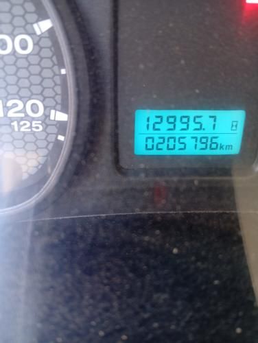 Camión Pluma Ford Cargo 2428E 2011 + Grúa Hiab 244 8,4 Ton.