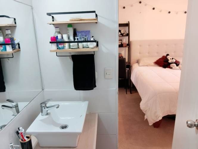 DEPTO VISTA DESPEJADA, 5 PISOS, CERCANO METRO