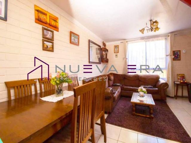 Casa de 2 Pisos 2D 1B a pasos de Av 4Pte. (130666)