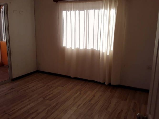 SE VENDE CASA  En ALMIRANTE LATORRE SECTOR JUAN MARTINEZ