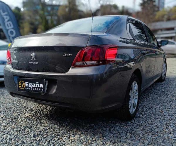 Peugeot 301 allure