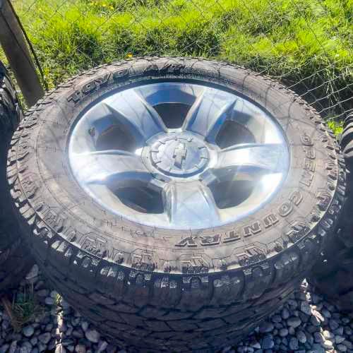 4 NEUMATICOS LLANTAS (TOYO OPEN COUNTRY LLANTAS SILVERADO ORIGINALES)
