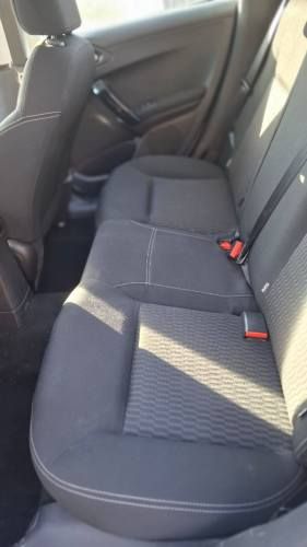 Peugeot 208 AT 
