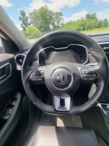 Mg zs 2023 1.5L MT COM