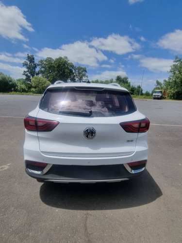 Mg zs 2023 1.5L MT COM