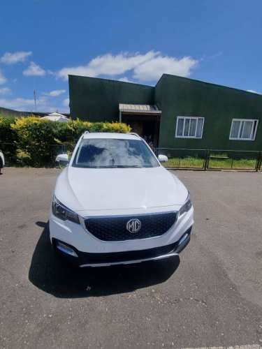 Mg zs 2023 1.5L MT COM