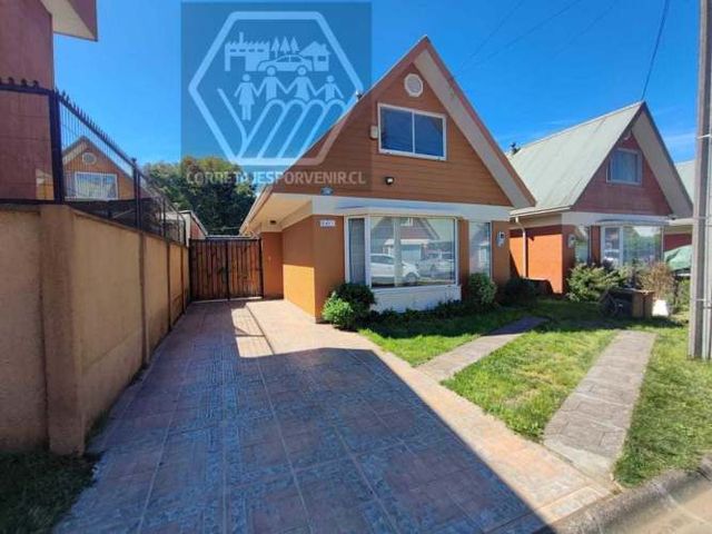 AMPLIA Casa VILLA LOS NOGALES SALIDA NORTE (130762)