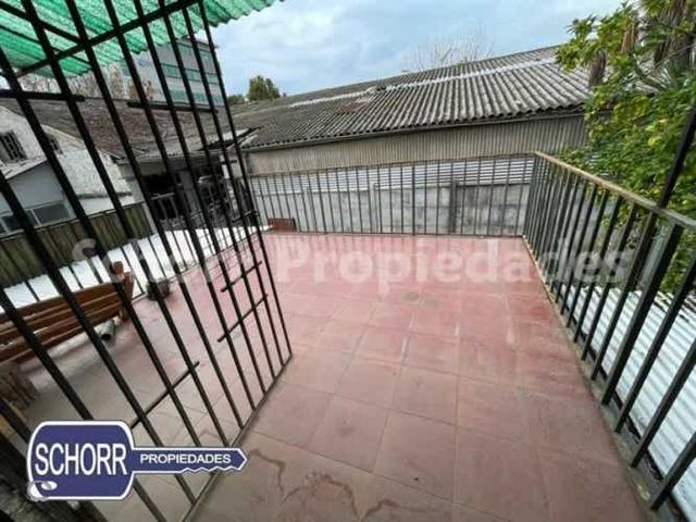LOCAL COMERCIAL Casa con oficinas a pasos del centro de Talca