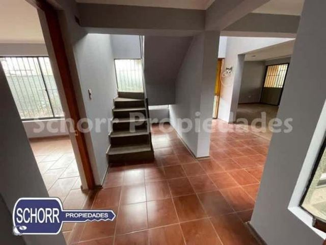 LOCAL COMERCIAL Casa con oficinas a pasos del centro de Talca