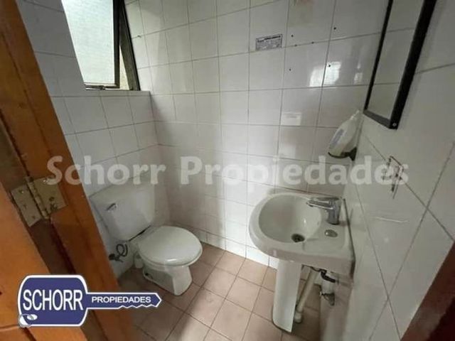 LOCAL COMERCIAL Casa con oficinas a pasos del centro de Talca