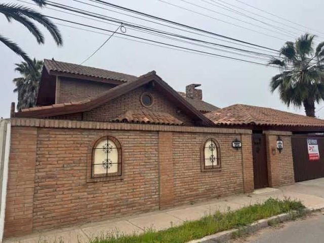 Exclusiva Casa En La Herradura Oriente, A Pasos De La Playa