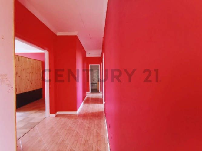 Se vende gran departamento en centro de La Serena.