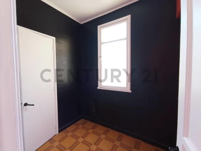 Se vende gran departamento en centro de La Serena.
