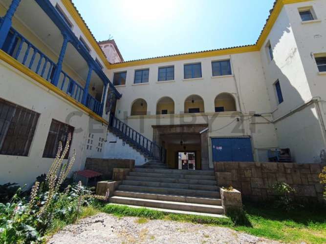 Se vende gran departamento en centro de La Serena.