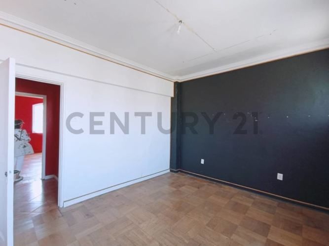 Se vende gran departamento en centro de La Serena.