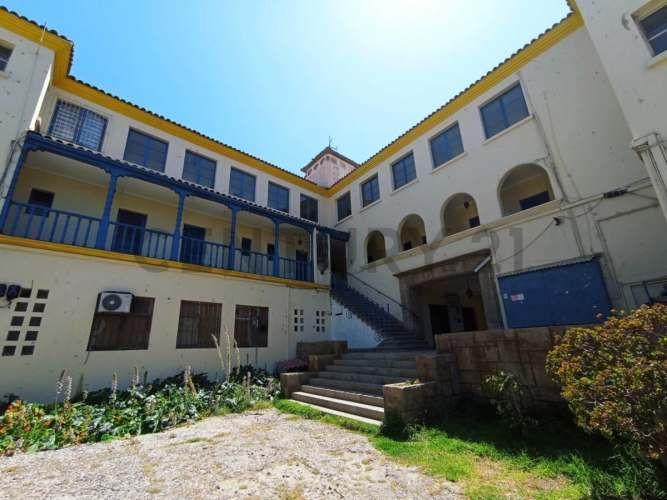 Se vende gran departamento en centro de La Serena.