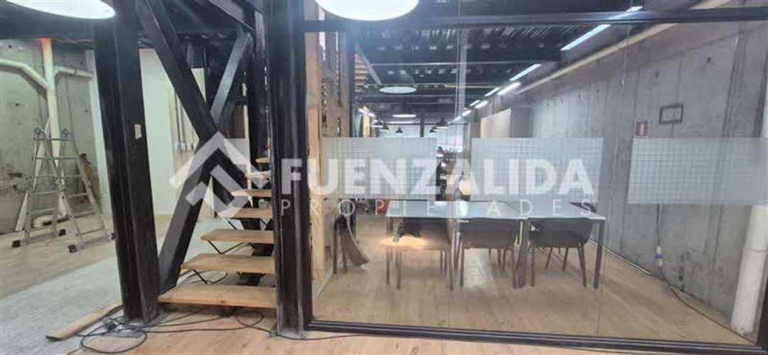 OFICINA Teresa Vial / Gran Avenida