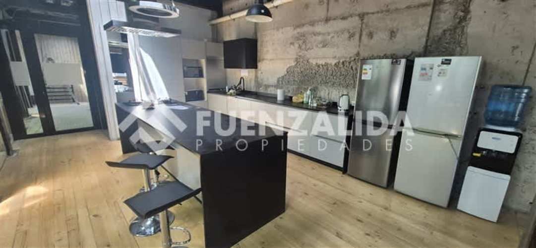 OFICINA Teresa Vial / Gran Avenida