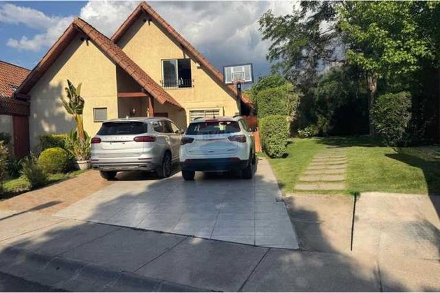 Excelente casa en condominio