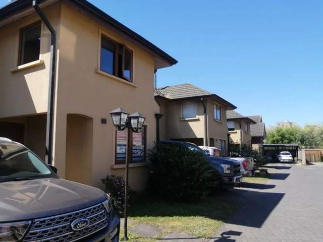 Casa en Avda. parque san pedro del Valle