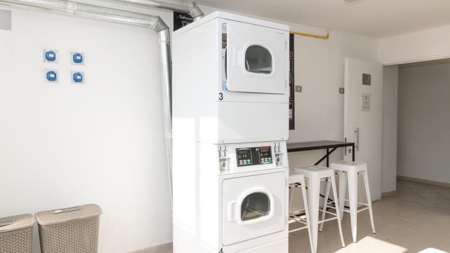 VENTA HERMOSO  DEPARTAMENTO LA CISTERNA !