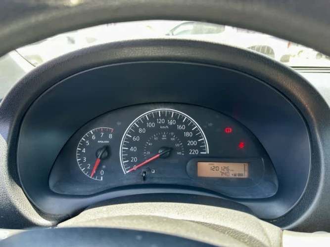 Nissan Versa 1.6 Sense Mt 2016