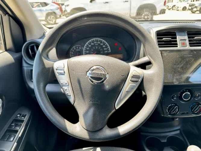 Nissan Versa 1.6 Sense Mt 2016