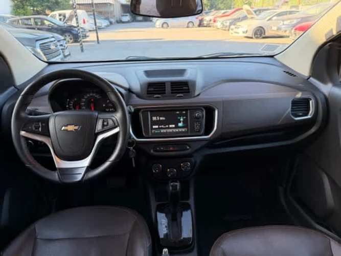 Chevrolet Spin 1.8 AT (2020)