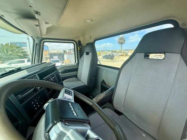 2019 Camión Mack GR64BX Granite Chasis Cabinado – IMPECABLE ESTADO