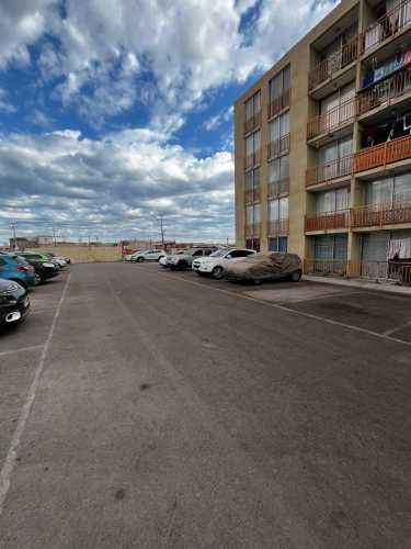 Cond. Montesol II, se Vende Dpto 2 Dorm. y Estac.