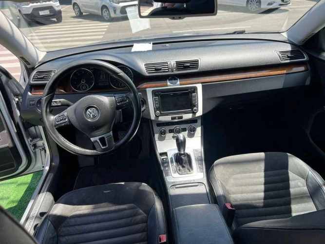 VOLKSWAGEN PASSAT 2013