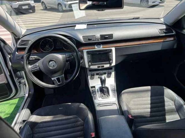 VOLKSWAGEN PASSAT 2013