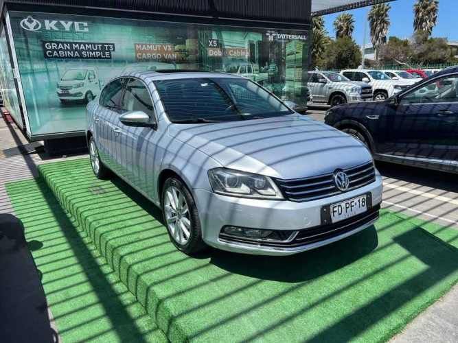 VOLKSWAGEN PASSAT 2013