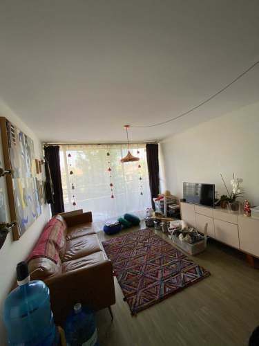 Arriendo moderno depto frente a metro (130813)