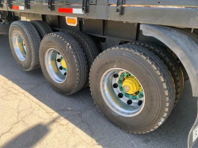 Vendo Rampla Randon año 2014 Impecable.