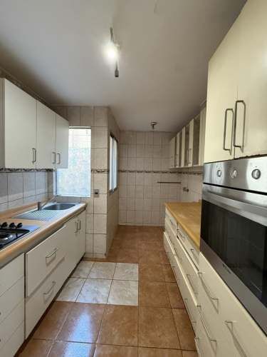 Se Vende Depto Antiguo, amplio, buen estado, Av Centenario 994