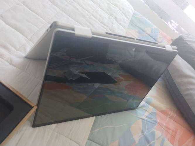 Vendiendo un Laptop HP Envy x360 (Notebook + Tablet) en excelente estado, prácticamente nueva.