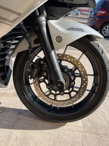 SUZUKI GIXXER