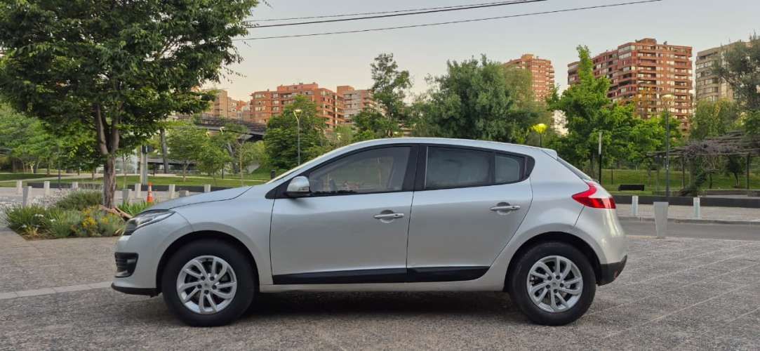 Renault megane III 1.6 MT