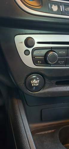 Renault megane III 1.6 MT