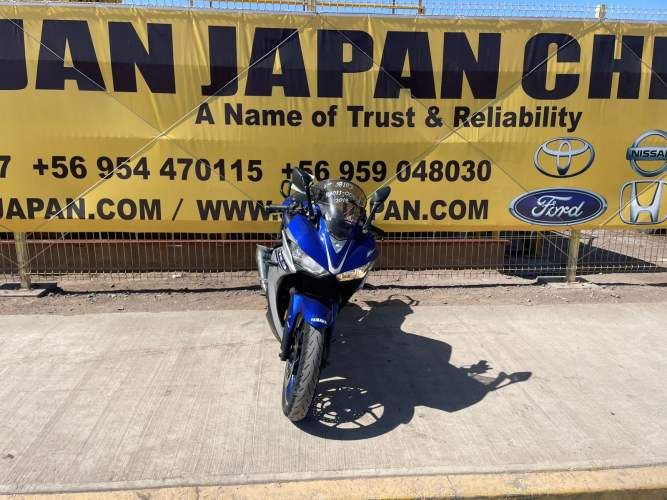 YAMAHA R3